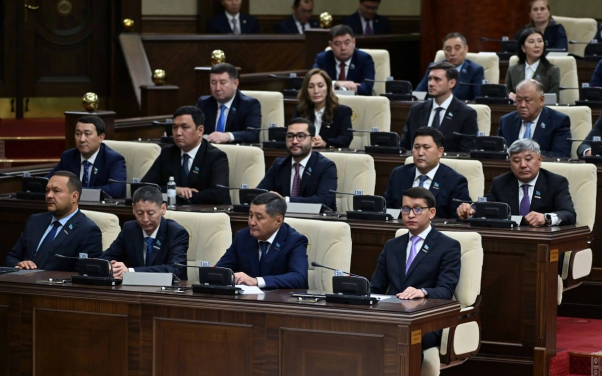 Құрылтай отырысы