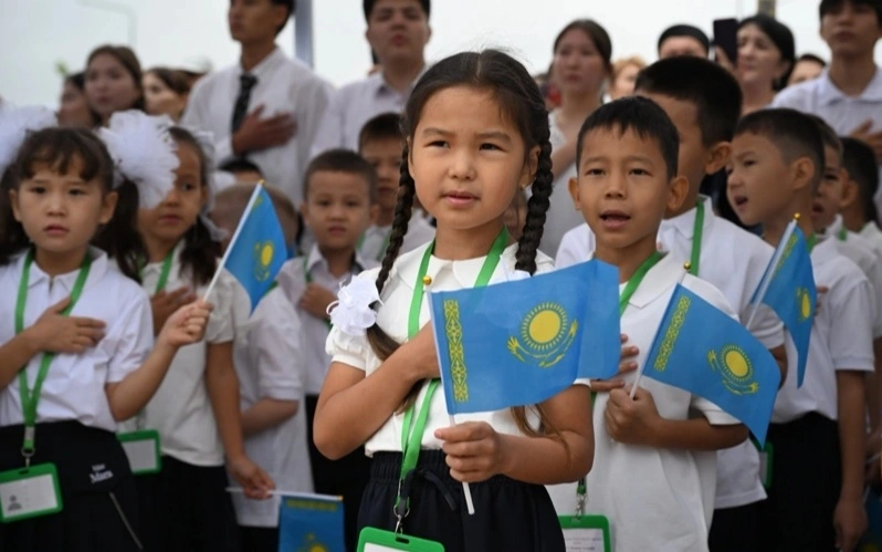 Алматида янги ўқув йилида 11 000 ўқувчига мўлжалланган 8 та янги мактаб очилди