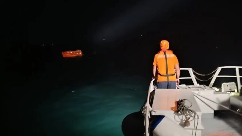 Istanbul, commercial ships, collision