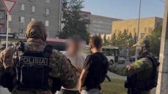 Боксерская груша оказалась тайником: в Костанае задержали подозреваемого с марихуаной