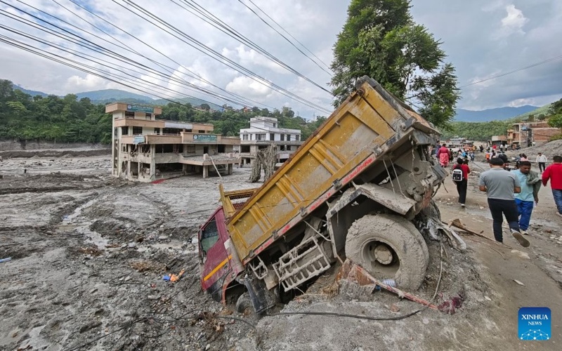 Death toll from Nepal's massive mudslide tops 1,000: authorities Death toll from Nepal's massive mudslide tops 1,000: authorities