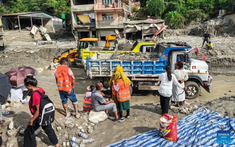 Death toll from Nepal's devastating mudslide climbs to 1,010 Death toll from Nepal's devastating mudslide climbs to 1,010