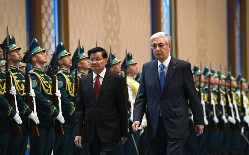 Laos President Thongloun Sisoulith arrives in Kazakhstan for official visit