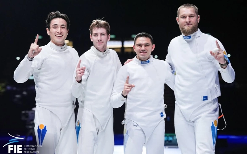 Чемпионы мира по фехтованию выступят за Казахстан на Азиаде