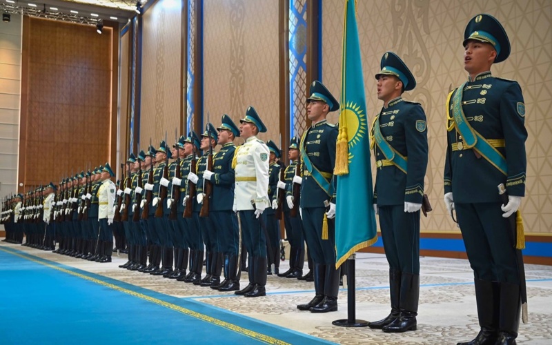 Laos President Thongloun Sisoulith arrives in Kazakhstan for official visit
