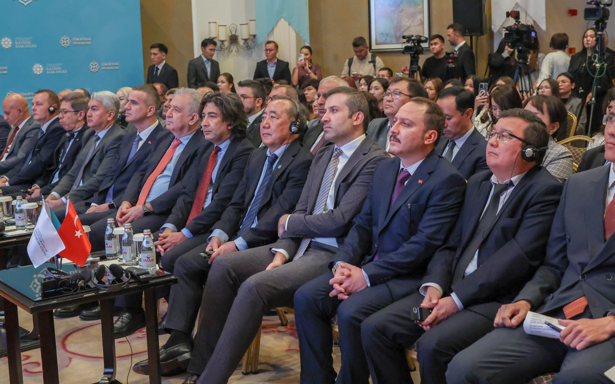ТМҰ саммиті қарсаңында Астанада түркі әлемінің ортақ болашағы талқыланды