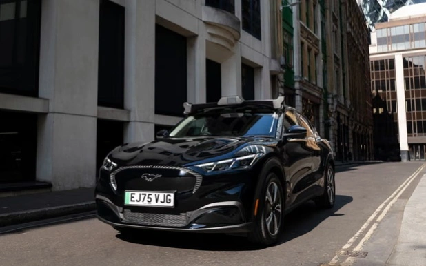 Первые автономные такси появились на улицах Лондона