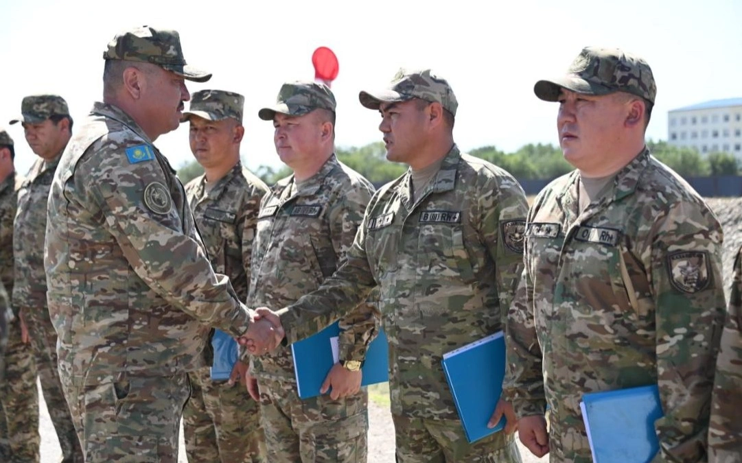 Недостатки выявили в военных гарнизонах Казахстана