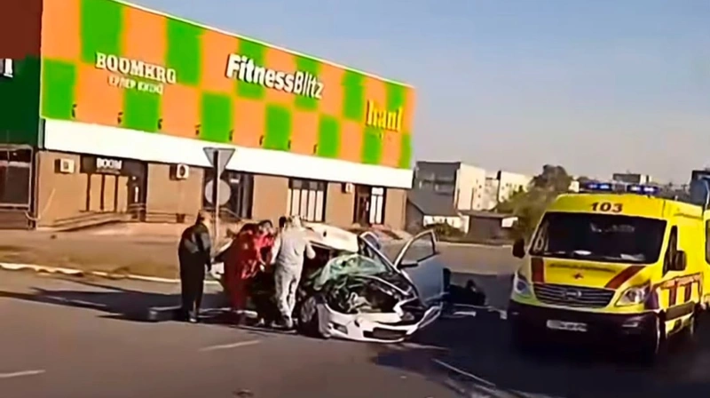 Қарағандыда автобус пен жеңіл көлік соқтығысып, бір адам қаза тапты