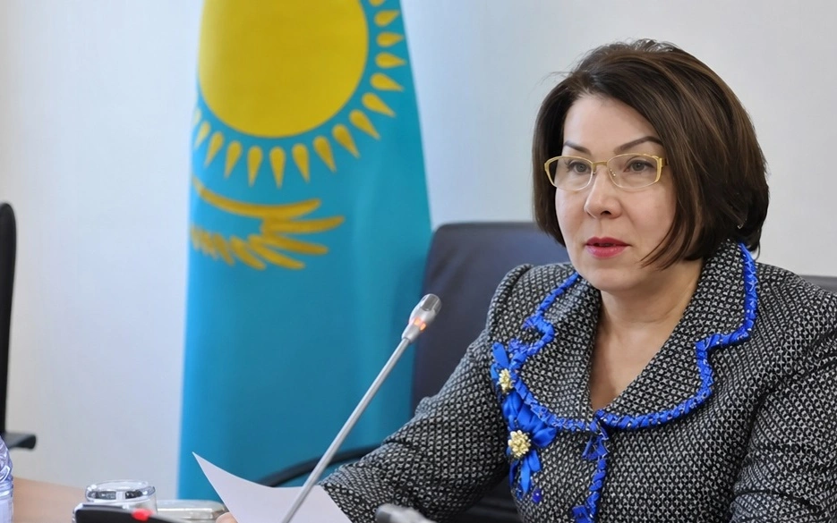 Гульжана КАРАГУСОВА