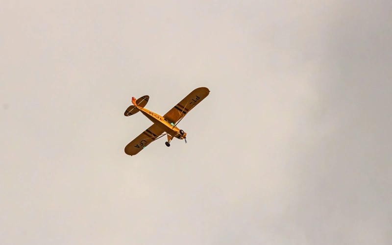 Plane carrying American family vanishes from radar 