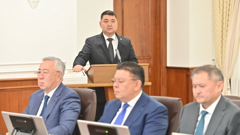 Новый министр по ЧС принес присягу в Правительстве РК