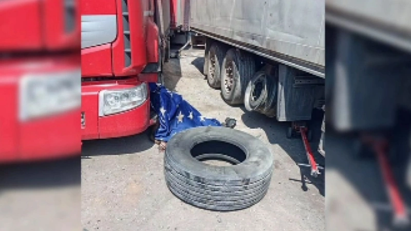 Павлодарда дөңгелек жөндеу орнында жұмысшы қаза тапты