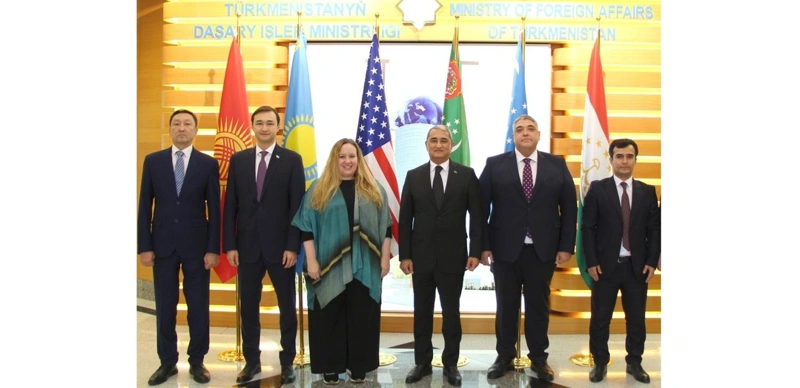 C5+1 meeting highlights critical minerals, trade, transport