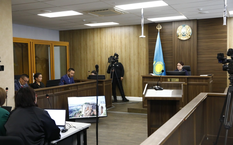 Дело Улданы Мырзуан: эксперт рассказал о реакции жильцов после обрушения фасада