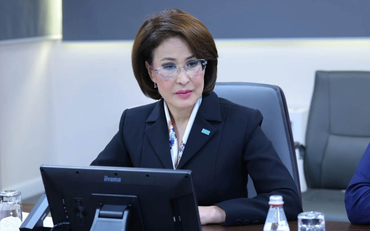 Акмарал Альназарова