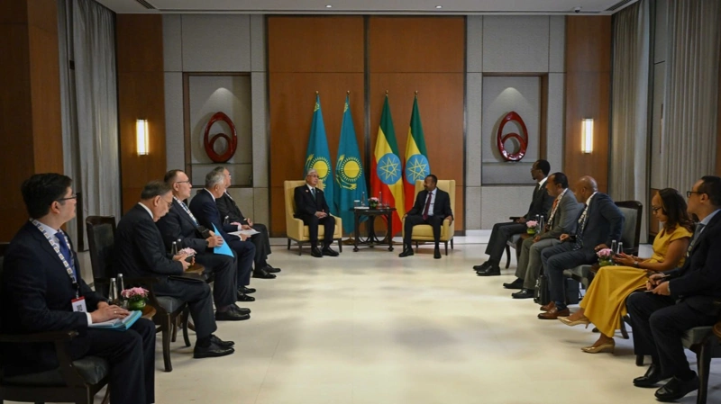 Абий Ахмед Қасым-Жомарт Тоқаевты Құрылтай сайлауының табысты өтуімен құттықтады