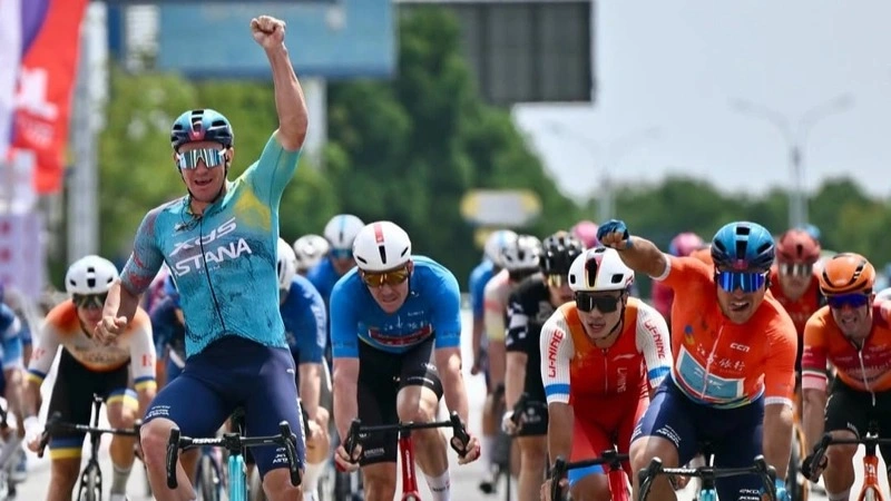 XDS Astana riders again reach podium at Tour of Taihu Lake stage