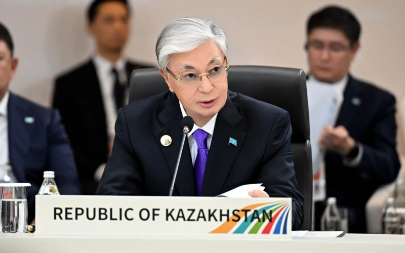 Tokayev says Kazakhstan sets 100-million-ton transit target