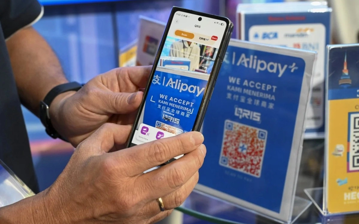 South China Morning Post: Китай и Казахстан планируют QR-платежи, расширяя влияние юаня на зарубежные розничные закупки