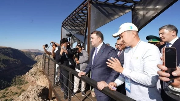 Смотровая площадка открылась в ущелье Аксу