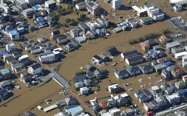 Death toll climbs to 6 after typhoon brings heavy rain to Japan Death toll climbs to 6 after typhoon brings heavy rain to Japan