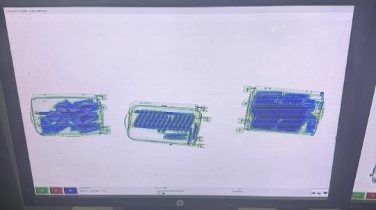 Незаконный ввоз 223 смартфонов iPhone 18 пресекли в аэропорту Астаны