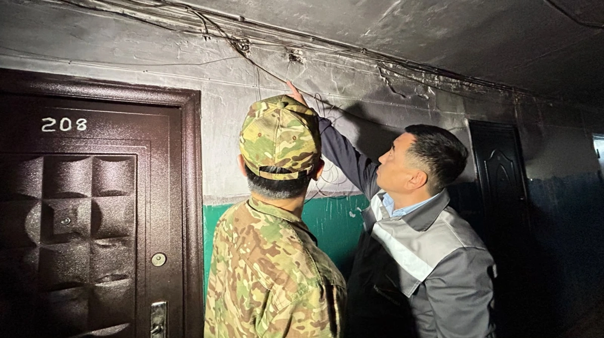Ақтөбеде өрт сөндірушілер жылыту маусымының алдында жатақханаларды тексерді