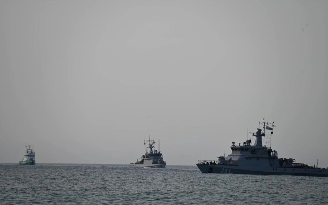 Военные моряки Казахстана отработали защиту кораблей от воздушных и подводных угроз