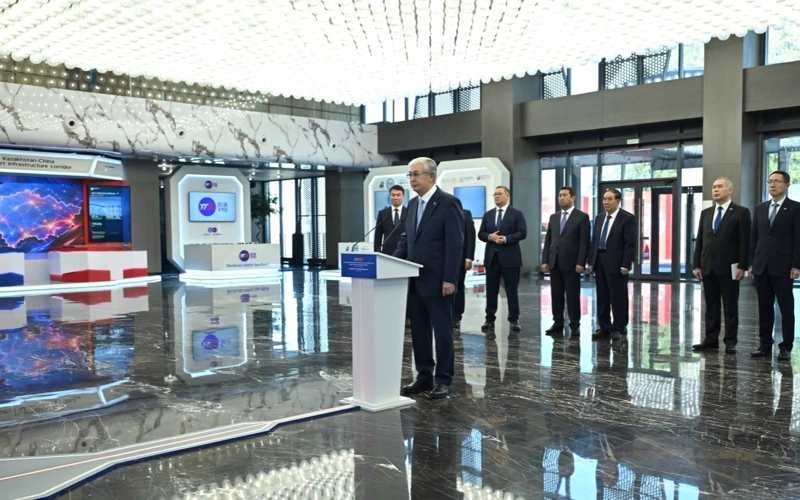 Тоқаев Жамбыл облысындағы жүгері өңдеу зауытын іске қосу рәсіміне қатысты 