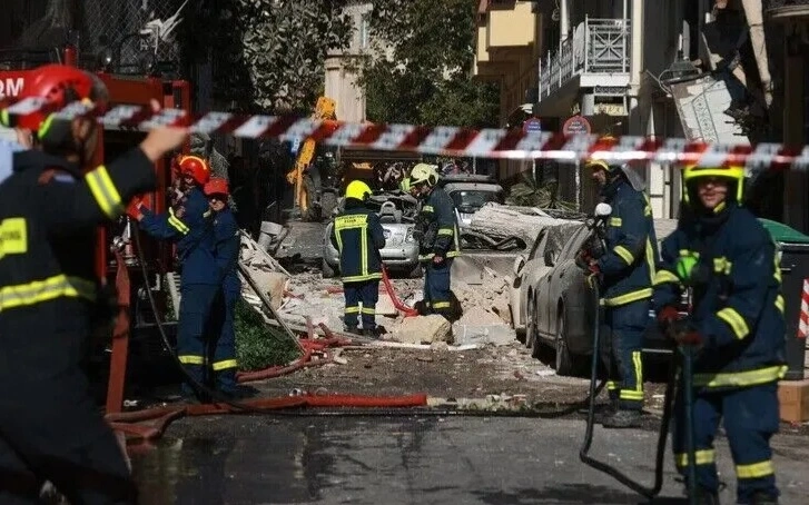 Взрыв произошел в туристическом районе Афин рядом с храмом Зевса