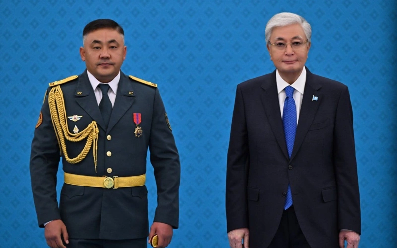 Айдос Сәкенұлы Мырзахметов Қазақстан Республикасының Қорғаныс министрі болып тағайындалды