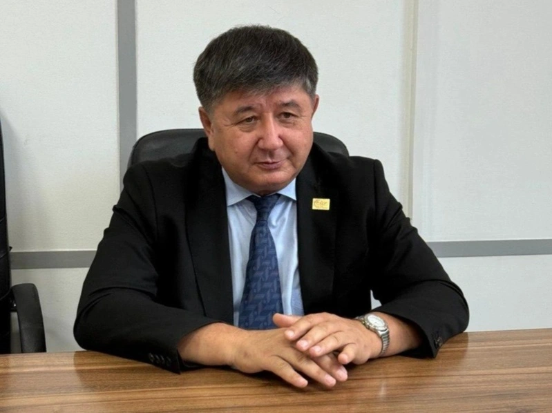 Талғат Базарбаев