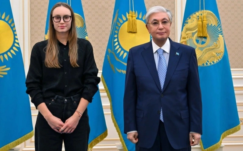Қасим-Жомарт Тоқаев Елена Рибакина билан учрашди