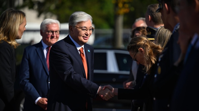 Kassym-Jomart Tokayev in Berlin: Official welcome ceremony held Kassym-Jomart Tokayev in Berlin: Official welcome ceremony held