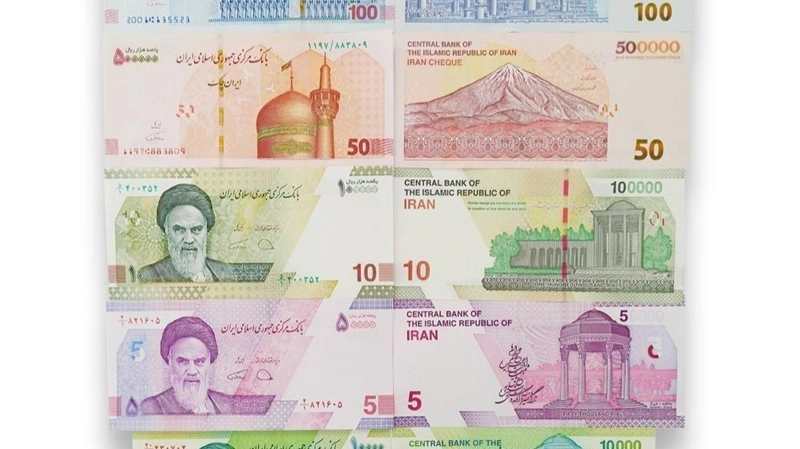 Иранский риал подешевел до рекордных 2,5 млн за $1 