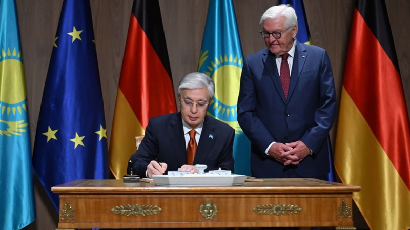 Kassym-Jomart Tokayev in Berlin: Official welcome ceremony held Kassym-Jomart Tokayev in Berlin: Official welcome ceremony held