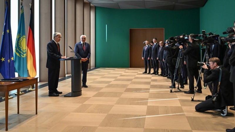Kassym-Jomart Tokayev honors German President with Order of Golden Eagle Kassym-Jomart Tokayev honors German President with Order of Golden Eagle