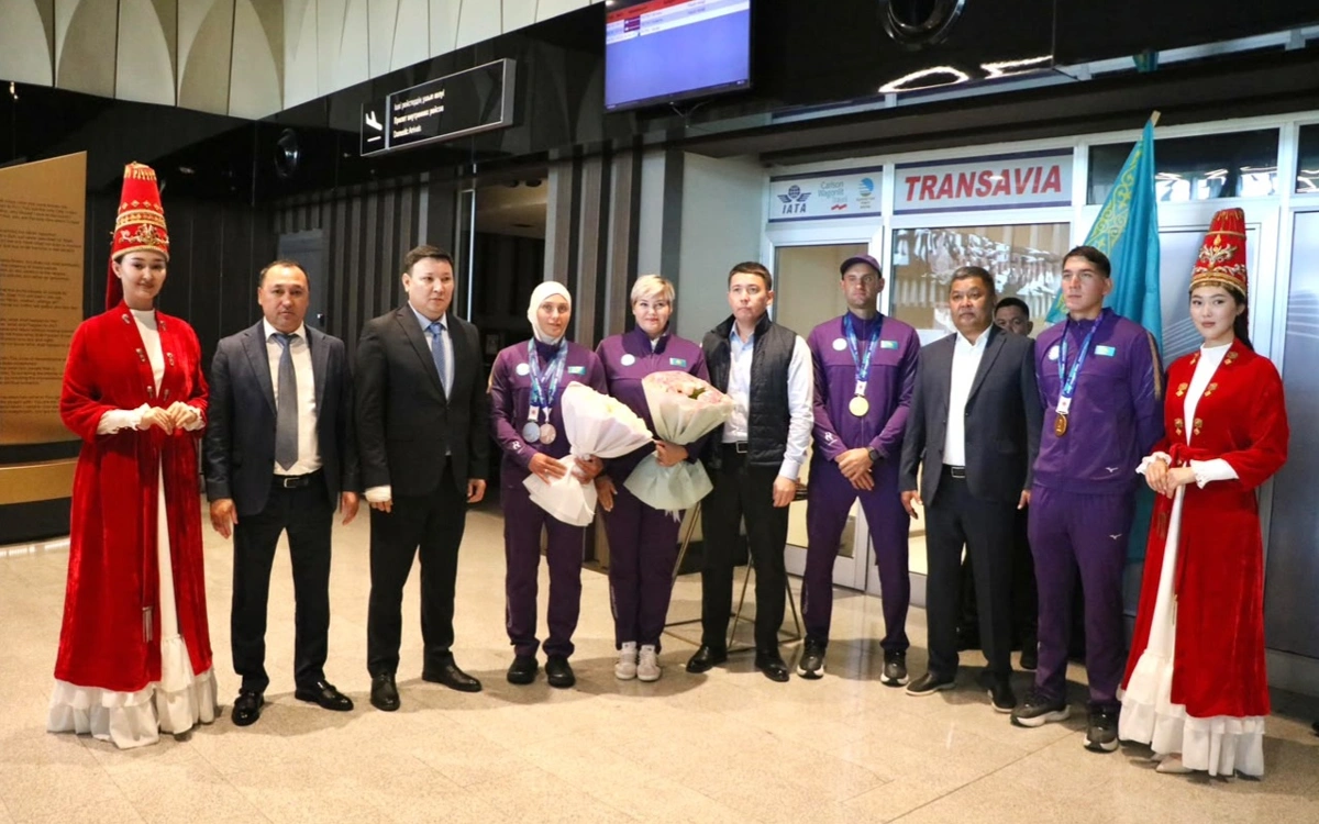 Чемпионов и призеров Азиады-2026 торжественно встретили в Туркестане