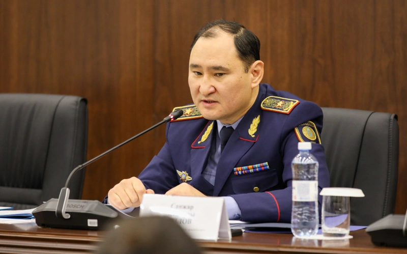Санжар Әділов