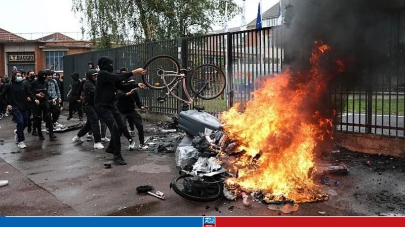 Более 400 человек задержали во время школьных протестов во Франции