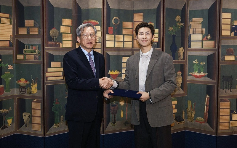 BTS’ RM donates 100 mln won to Korea’s National Museum