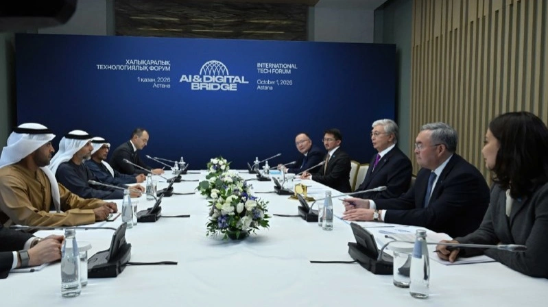 President Kassym-Jomart Tokayev met with UAE Minister of Energy and Infrastructure Suhail Al Mazrouei and Chairman of the Department of Health of Abu Dhabi and CEO of G42 International Mansoor Al Mansoori,