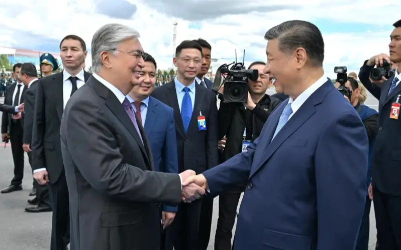 Тоқаев Си Цзиньпинни Хитой Халқ Республикаси ташкил топганининг 77 йиллиги билан табриклади