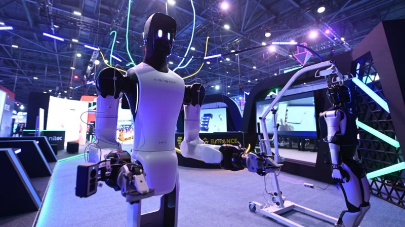 President Tokayev reviews AI and digitalization projects President Tokayev reviews AI and digitalization projects