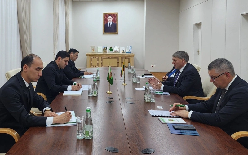 Turkmenistan, Lithuania explore trade, transport links in Central Asia-EU format