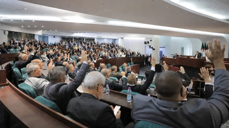 Алжир одобрил смертную казнь за поджоги и жестокие преступления против детей