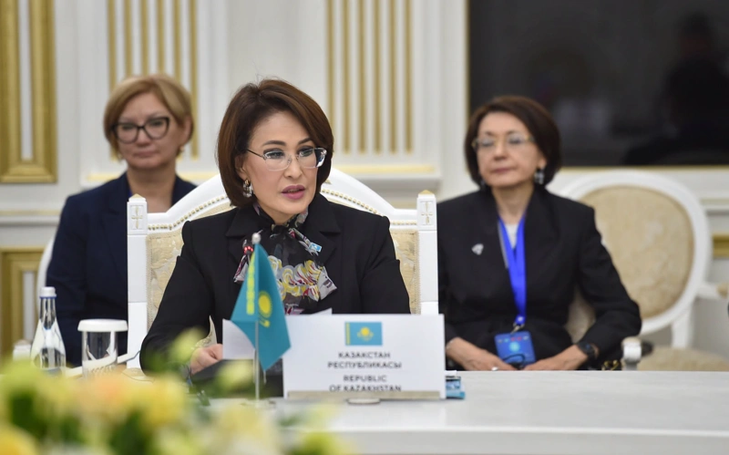 Акмарал Альназарова
