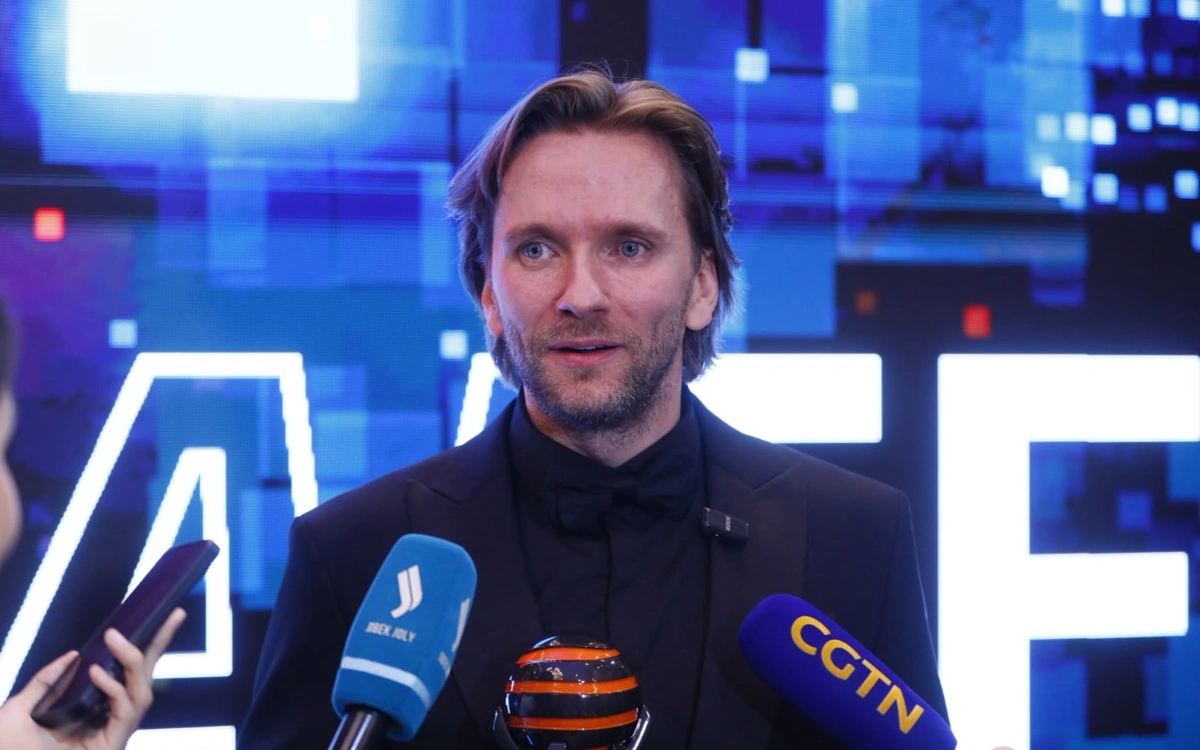 Будущее, любовь и война из-за шутки: победители AAIFF 2026 рассказали о своих фильмах