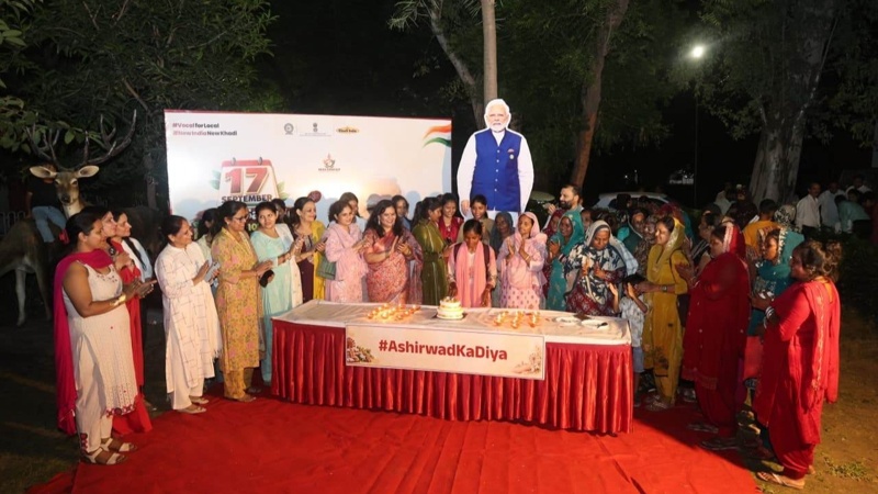 Indian Association of Astana congratulates Narendra Modi on 25 years of public service